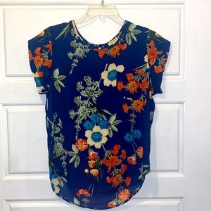 Floral print top